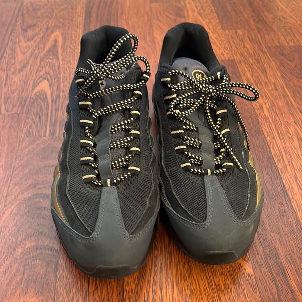 Men’s Nike AirMax Sneakers